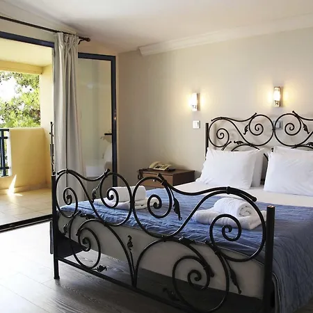 Azur Hotel