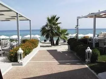 Hotel Azur 2*